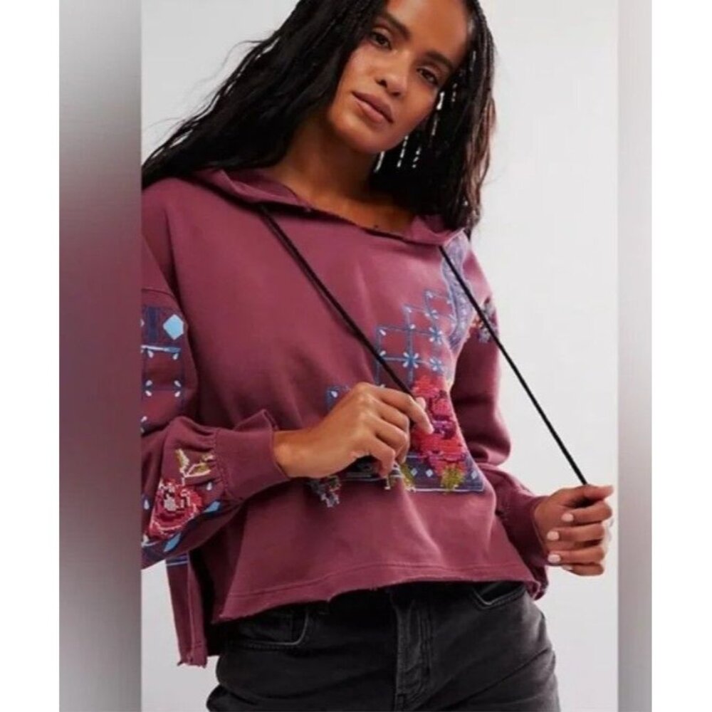 Free People Sweet Treat Pullover Sweatshirt Hoodie Size L Burgundy Cross Stitch